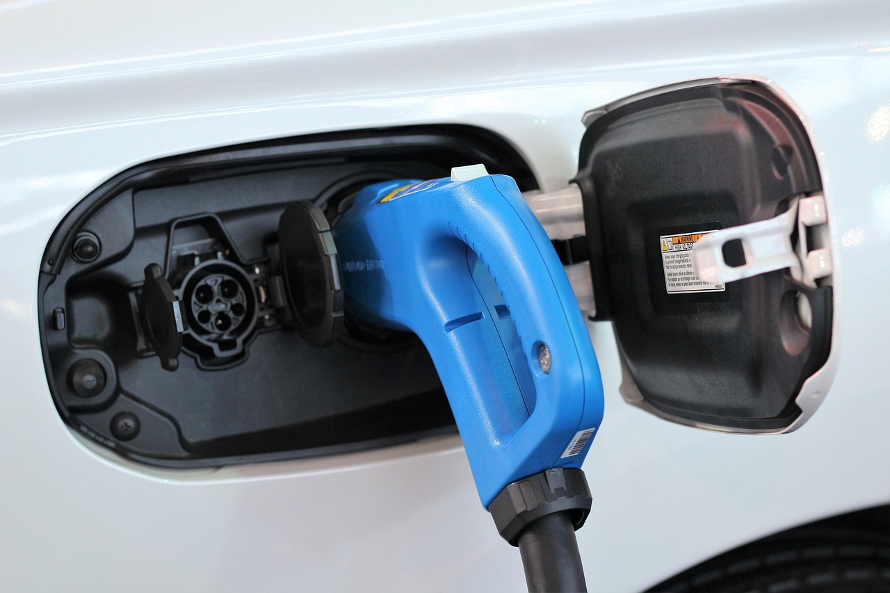 2024新澳门正版免费资料车-高效即时解答：深度解析与全面分析策略
